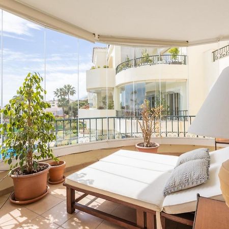 Homeforguest Front Line Beach Apartment In Hacienda Playa Marbella Kültér fotó