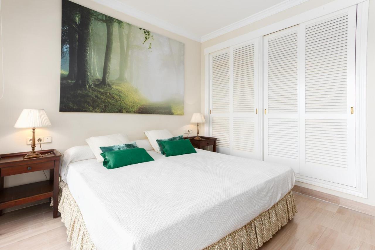 Homeforguest Front Line Beach Apartment In Hacienda Playa Marbella Kültér fotó